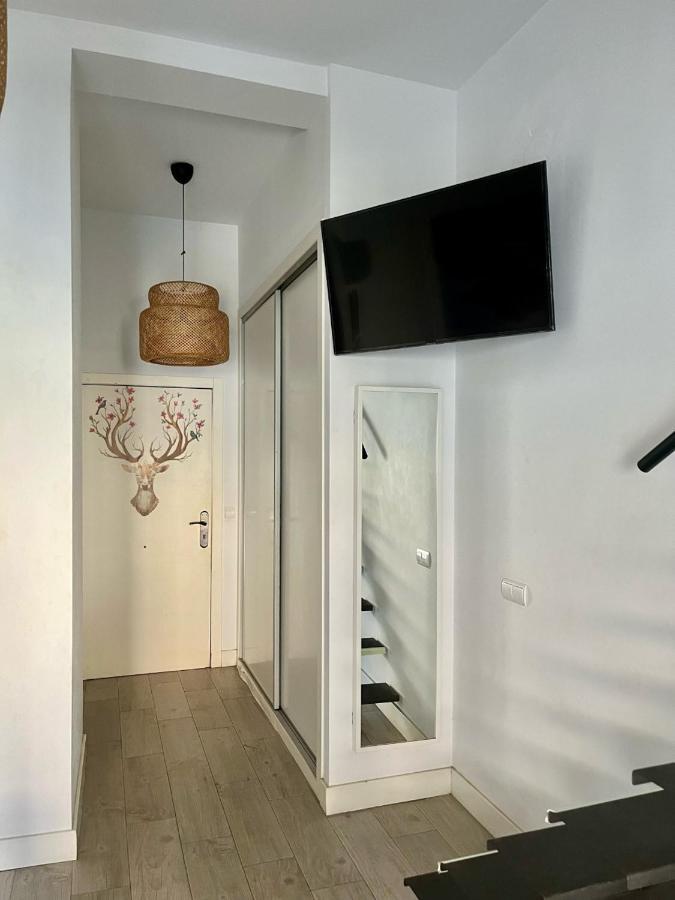 Moderno Apartamento En La Nogalera توريمولينوس المظهر الخارجي الصورة