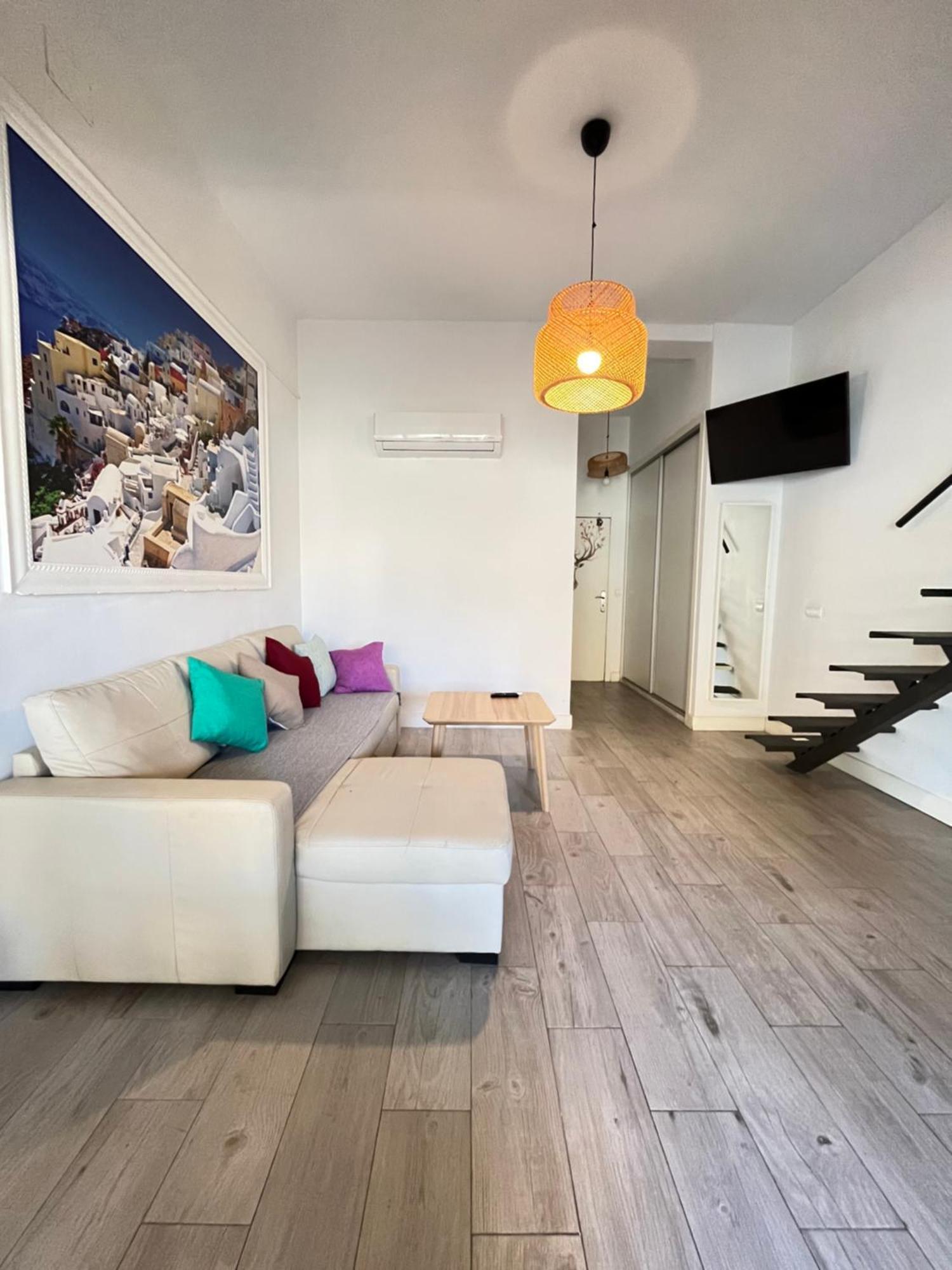Moderno Apartamento En La Nogalera توريمولينوس المظهر الخارجي الصورة