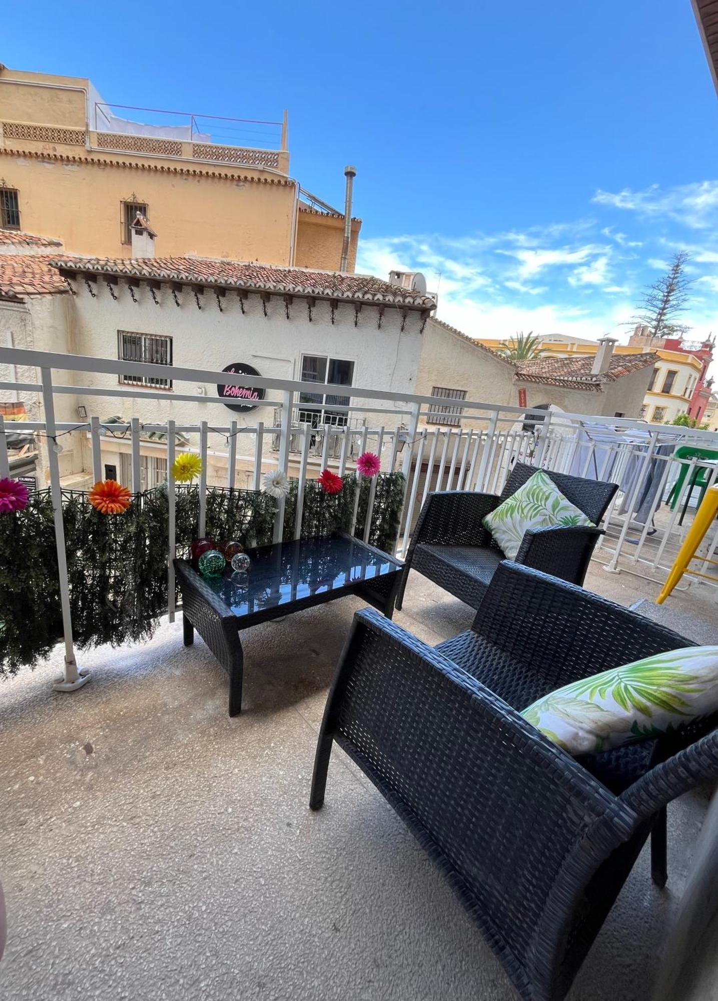Moderno Apartamento En La Nogalera توريمولينوس المظهر الخارجي الصورة