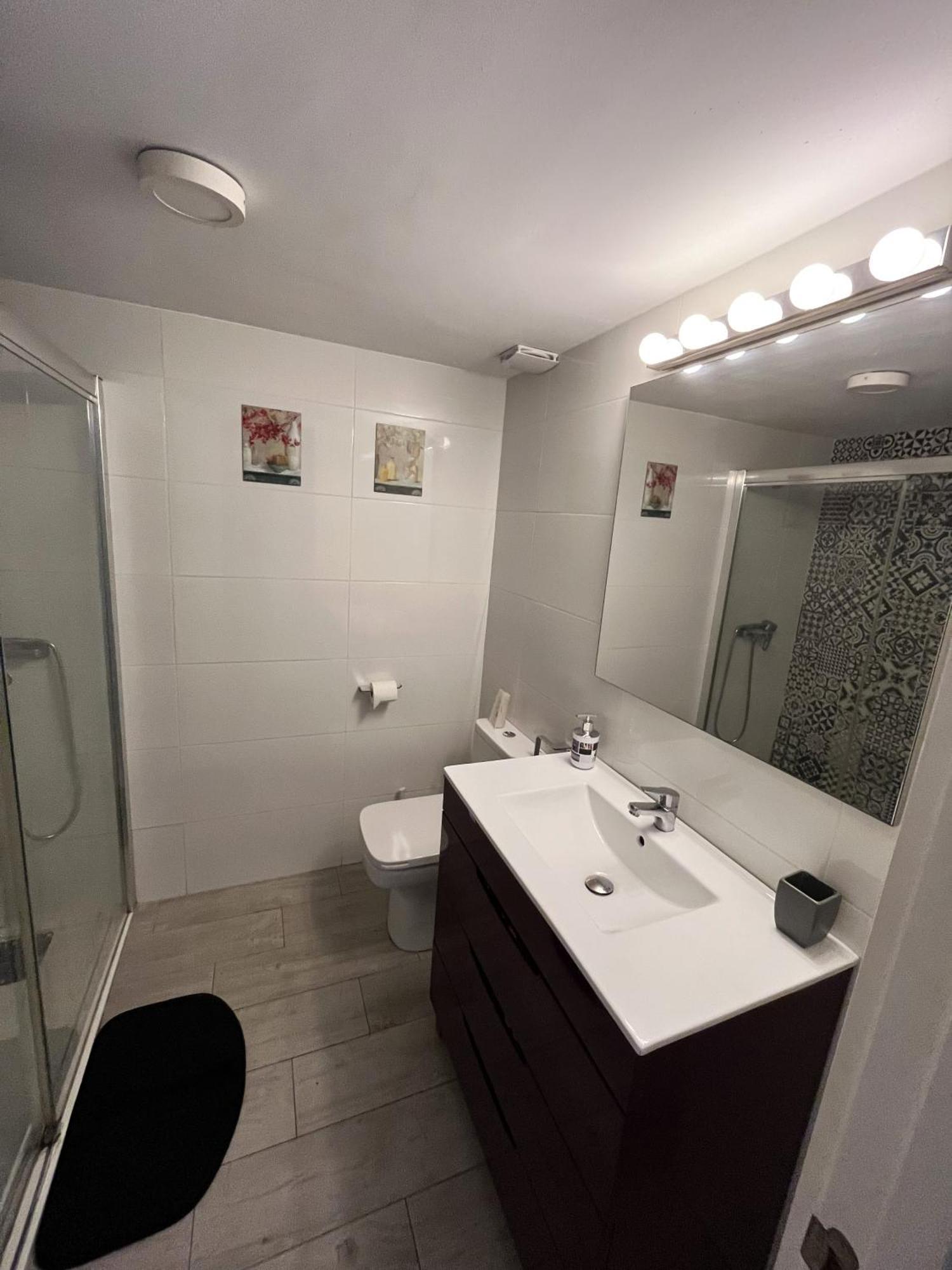 Moderno Apartamento En La Nogalera توريمولينوس المظهر الخارجي الصورة
